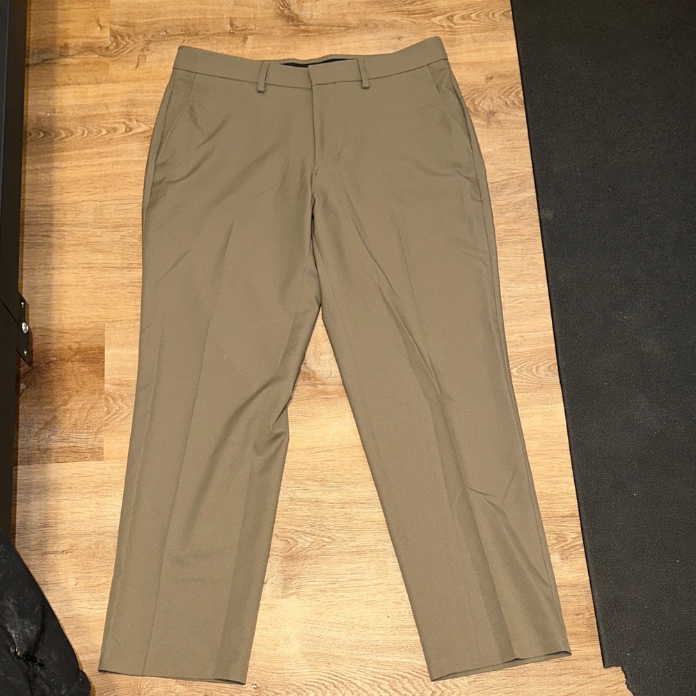 Haggar Men's Khaki Pants